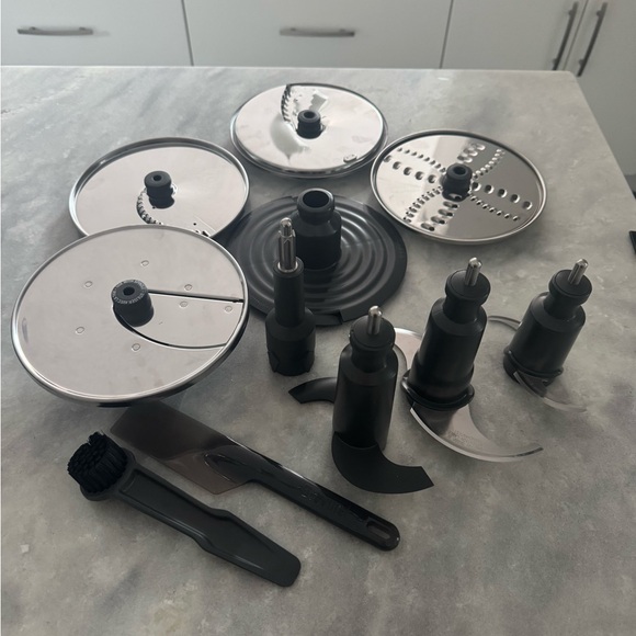 Brand New Breville Sous Chef Pro 16 Cup Accessories Kit & Storage Box - Picture 4 of 4